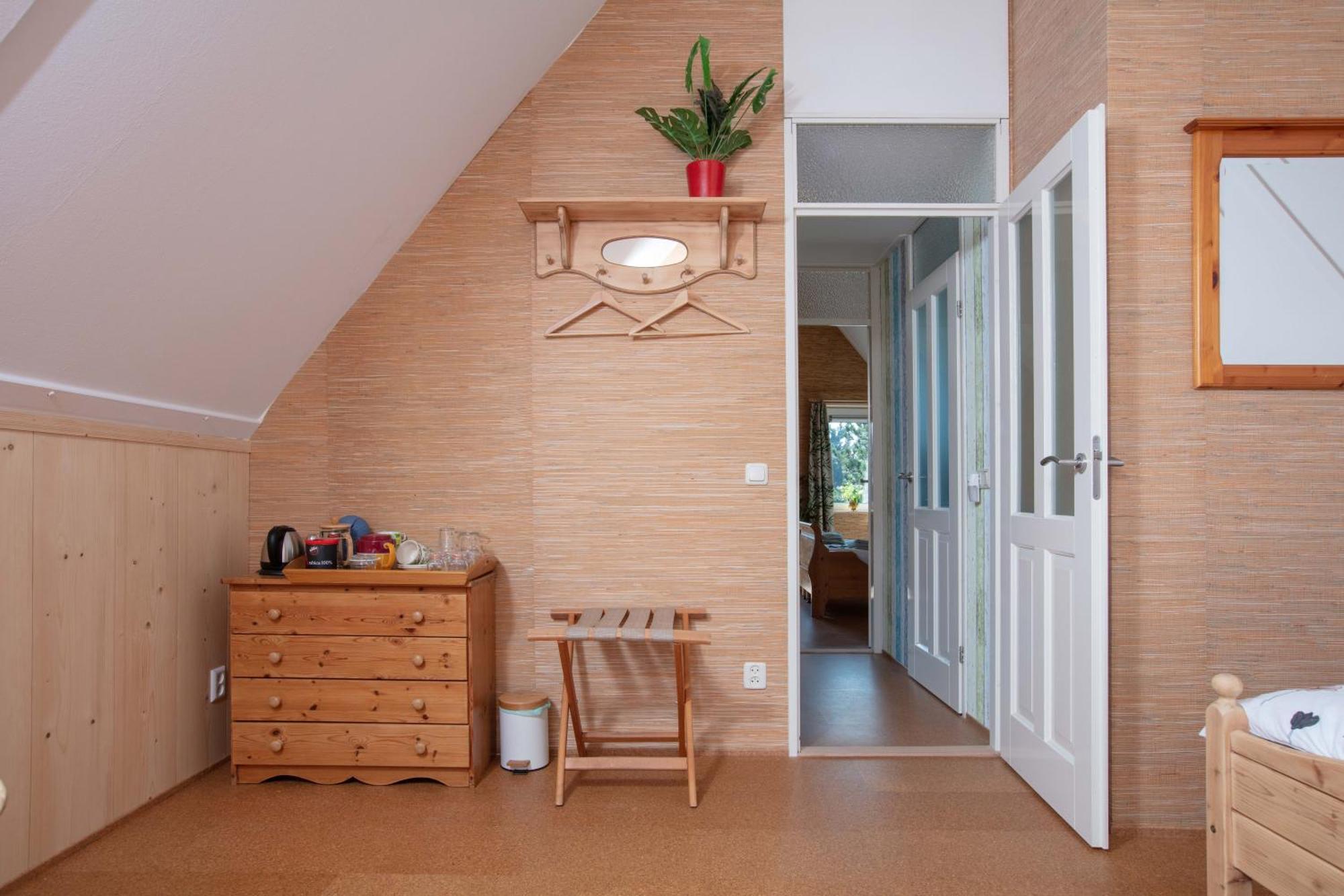 Vegan B&B De Groene Mus Wervershoof ภายนอก รูปภาพ